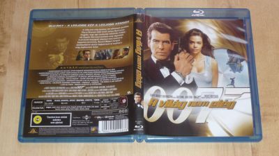 James Bond 19. - A világ nem elég -
