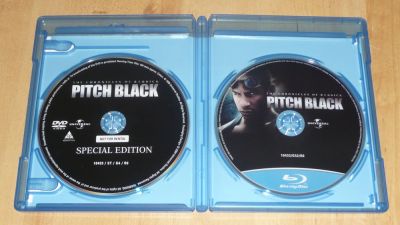 Pitch Black - 22 évente sötétség - (BD + DVD)
