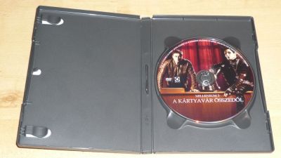 A kártyavár összedől
