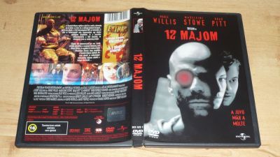 12 majom
