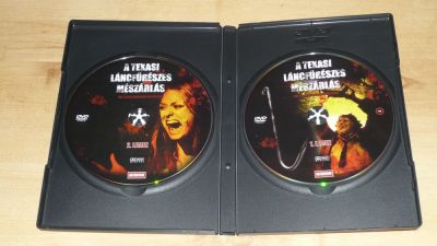 A texasi láncfűrészes mészárlás (2 DVD)
