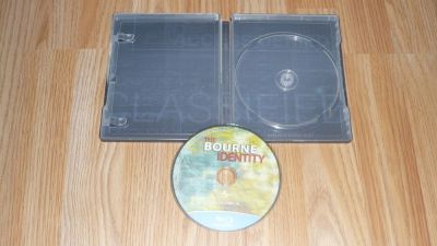 A Bourne-rejtély (2002)
