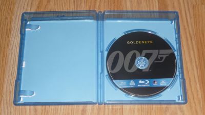 James Bond 17. - Goldeneye - Aranyszem -
