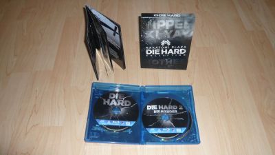 Die Hard 1-5.: A Nakatomi Plaza gyűjtemény (5 BD + 1 DVD)
