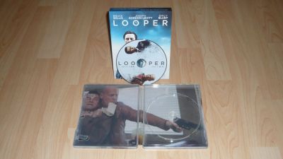 Looper - A jövő gyilkosa -
